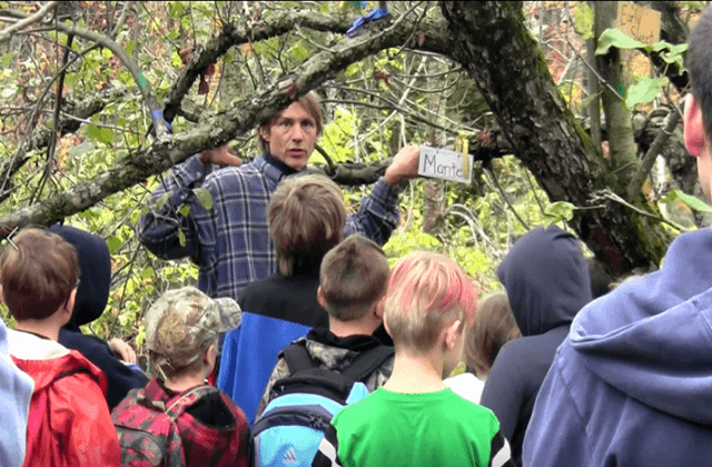 Education about fruit trees and propagation